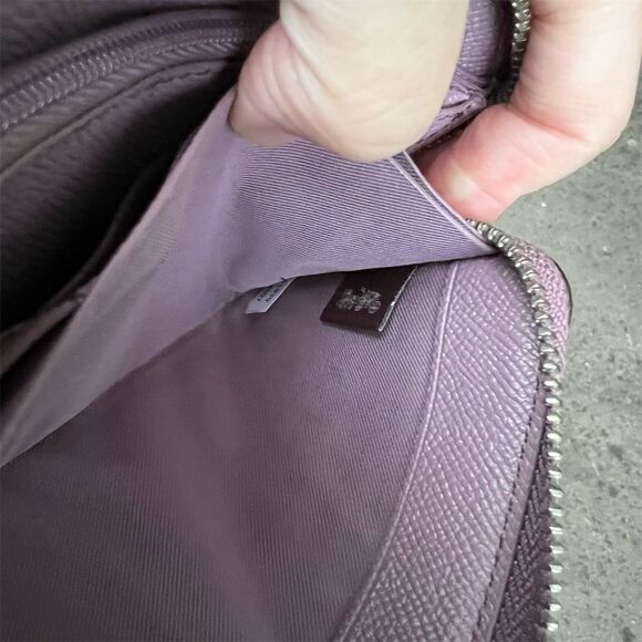 COACH Crossgrain Leather Wallet Purple with Silver Hardware AUTHENTIC - Picture 7 of 7